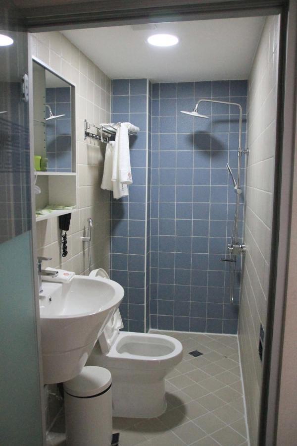 Ub Inn Hotel Ulaanbaatar Esterno foto